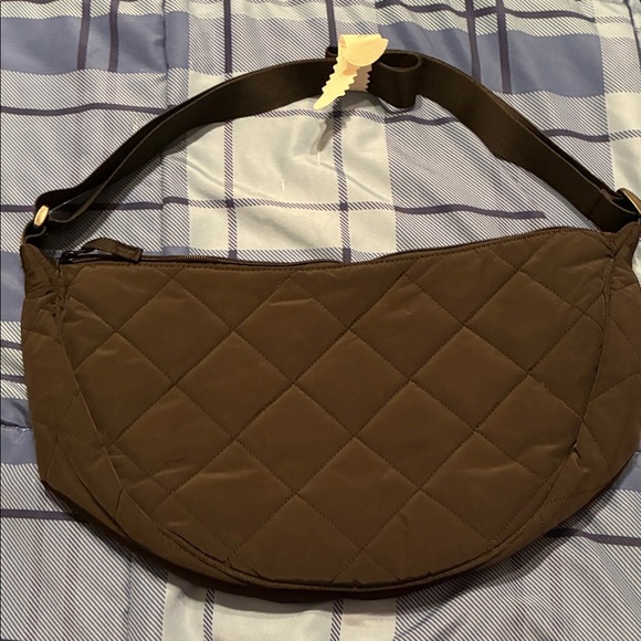 New Quilted Black Shoulder Bag with adjustable straps - Picture 2 of 5